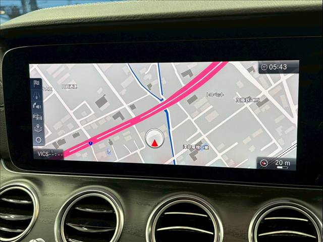 メルセデス・ベンツ E-CLASS Sedanの画像4