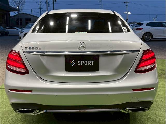 メルセデス・ベンツ E-CLASS Sedanの画像14