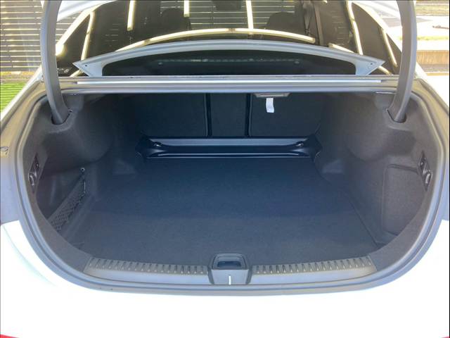 メルセデス・ベンツ&nbsp;E-CLASS Sedanの画像18