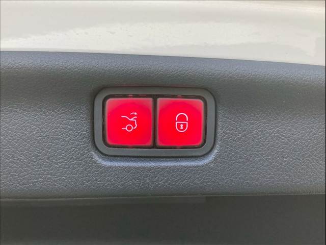 メルセデス・ベンツ&nbsp;C-CLASS Sedanの画像11