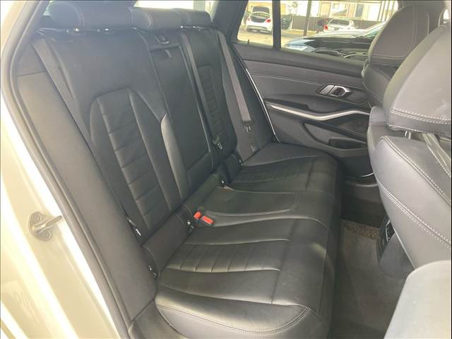 BMW 3Series Touringの画像7