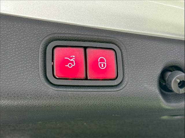 メルセデス・ベンツ&nbsp;E-CLASS Sedanの画像11