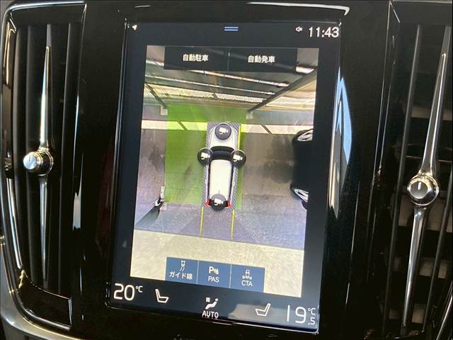 V90T5 Momentum 内装他