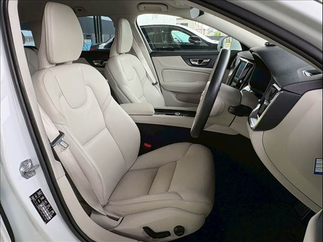 ボルボ&nbsp;V60の画像6