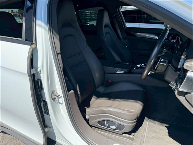 Panamera□ベースグレード 内装他