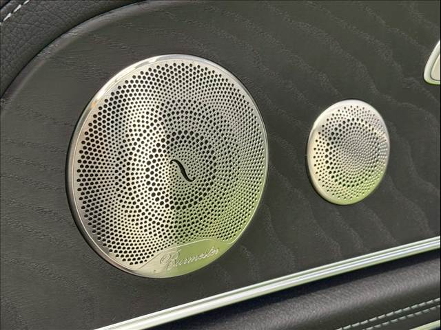 メルセデス・ベンツ E-CLASS Sedanの画像9