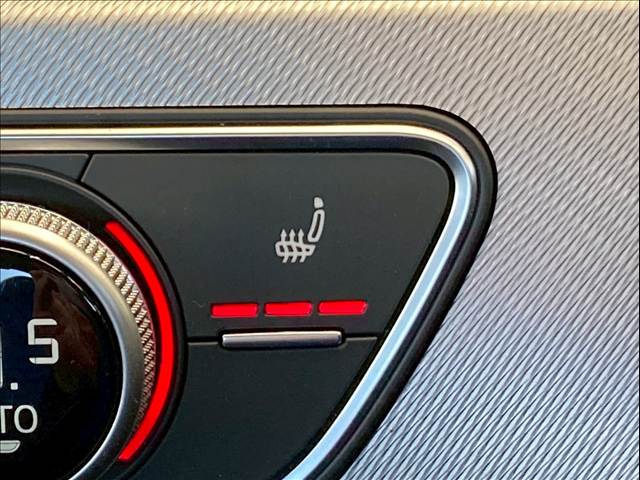 アウディ A4の画像11