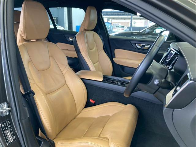 V60T5 Inscription 内装他