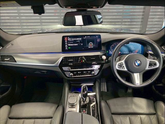 5Series Sedan523d xDrive M Sport 40thアニバーサリーエディショ 内装他