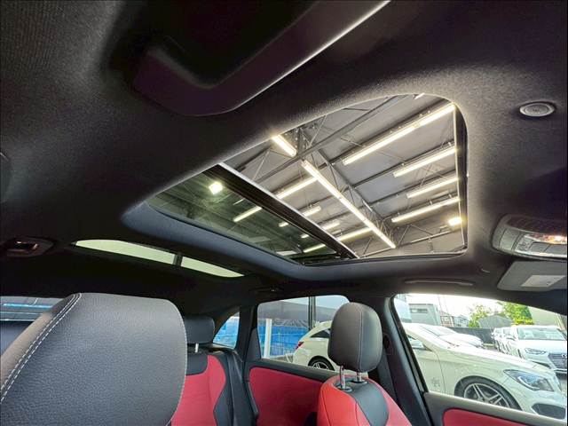 B-CLASSB200 d AMGライン 内装他