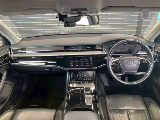 アウディ A8の画像4