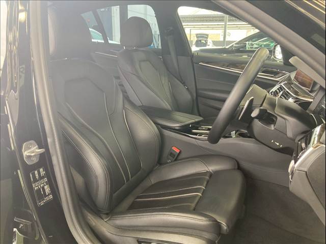 BMW 5Series Sedanの画像6