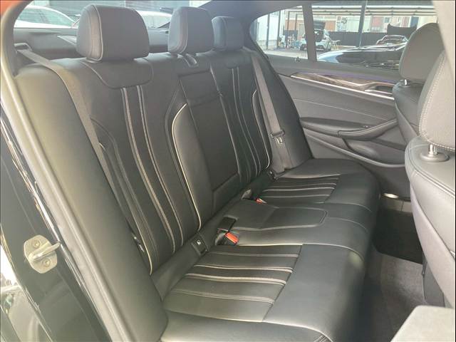 BMW 5Series Sedanの画像7