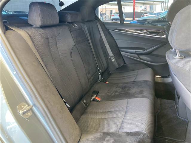 BMW 5Series Sedanの画像12