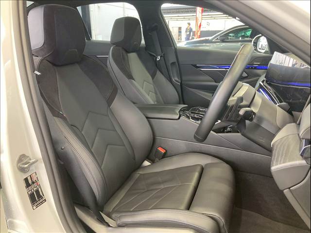 BMW 5Series Sedanの画像11