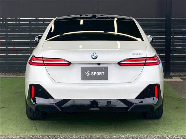 BMW 5Series Sedanの画像16