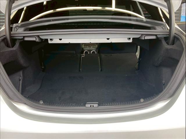 メルセデス・ベンツ C-CLASS Sedanの画像13