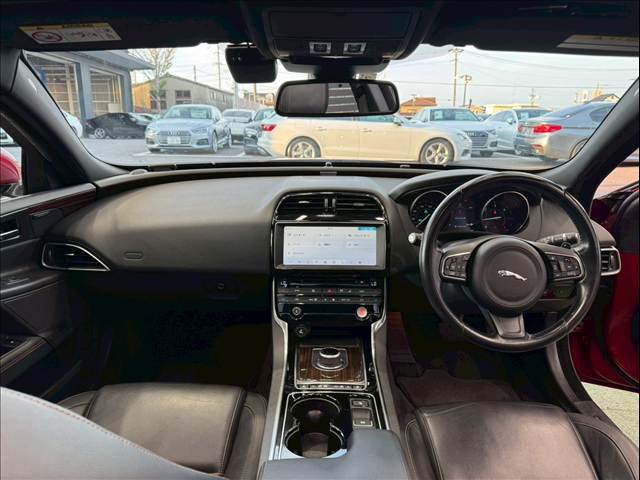 XEXE ジェット ディーゼルエディション 100台限定車/サンルーフ/ブラックPACK/メリディアンサウンド/ステアリングヒーター/黒ホイール/シートヒーター/パワーシート/レーダークルーズコントロール/レーンキープ/電動トランク/黒革シート 内装他