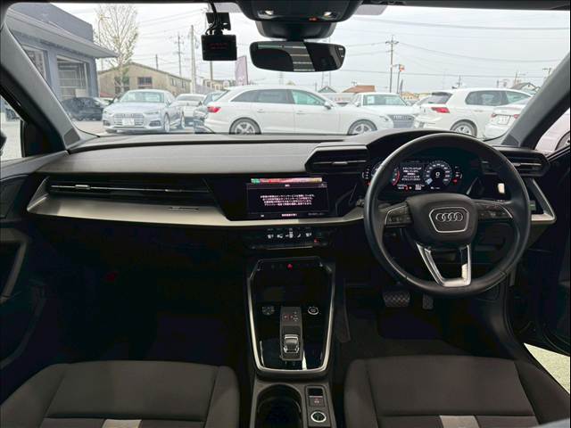 アウディA3 Sportback30 TFSI advanced 内装他