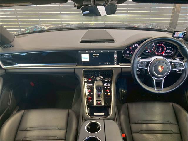 ポルシェ Panameraの画像2