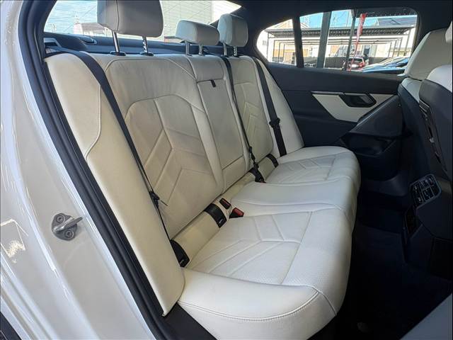 BMW 5Series Sedanの画像12