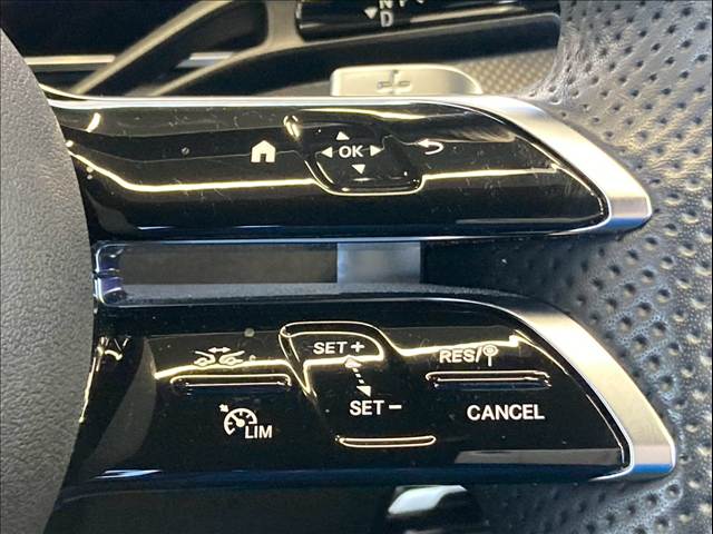 C-CLASS StationwagonＣ２２０ｄ　ワゴンアバンギャルド　ＡＭＧライン　ベーシックＰＫＧ／全方位カメラ／レーダークルーズ／ブラインドスポット／アンビエントライト／パワーシート／シートメモリー／シートヒーター／フルセグ／レーンキープアシスト／電動リアゲート／デジタルＬＥＤ 内装他