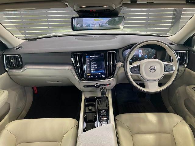 ボルボS60T4 Momentum 内装他