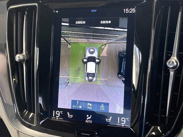 S60T4 Momentum 内装他