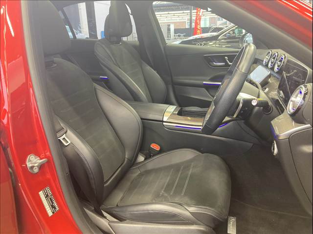 メルセデス・ベンツ C-CLASS Sedanの画像11
