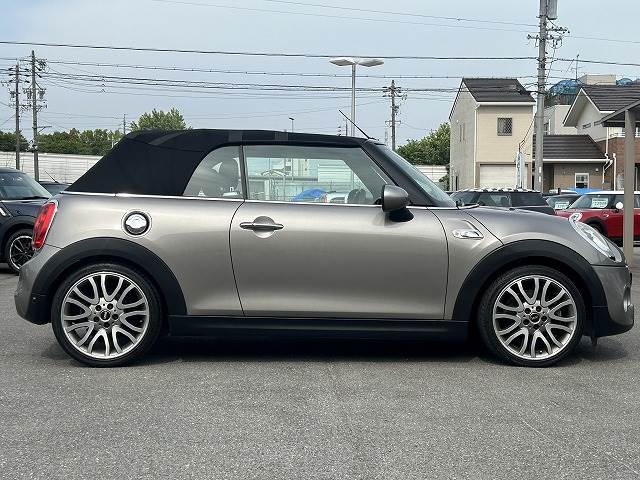 BMW MINI CONVERTIBLEの画像12