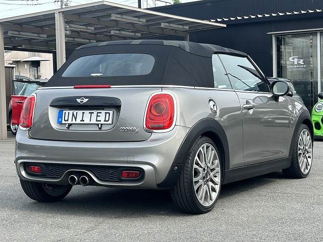 BMW MINI CONVERTIBLEの画像13