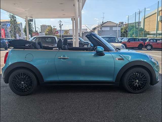 BMW MINI CONVERTIBLEの画像12