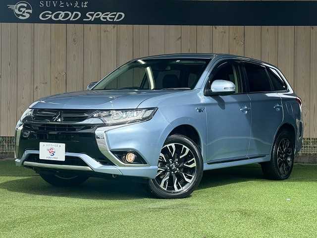 三菱 アウトランダーPHEV G Safety Package