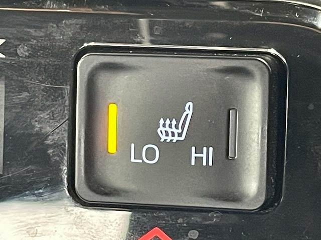 トヨタ ノアハイブリッドの画像11