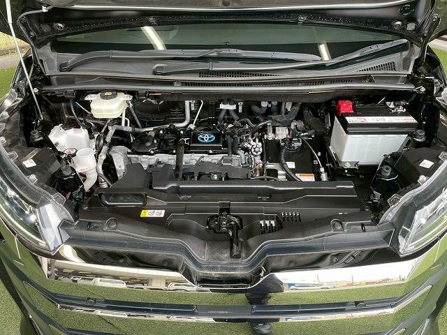 トヨタ ノアハイブリッドの画像18