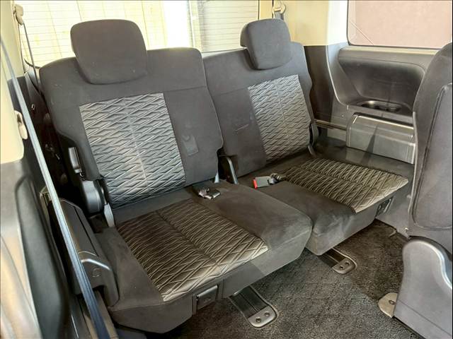 三菱 デリカD5の画像7