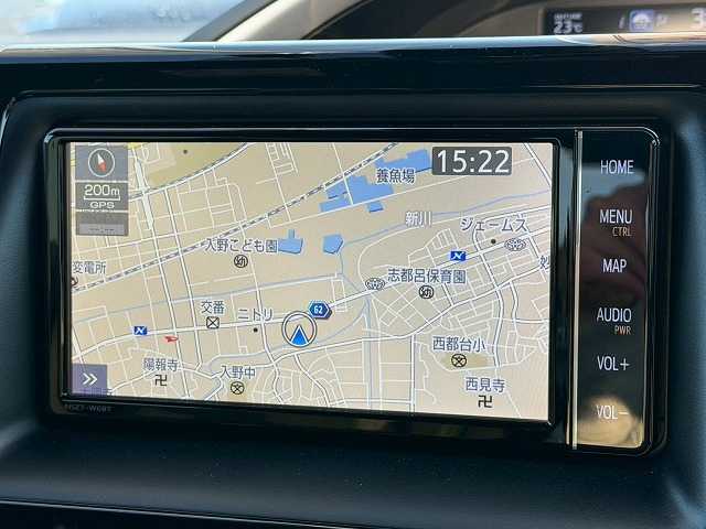 トヨタ ヴォクシーの画像3