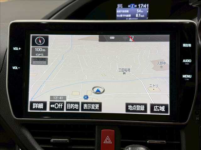 ヴォクシーZS“煌III”7人乗り 内装他