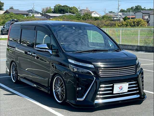 トヨタ ヴォクシーの画像15