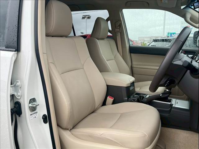 トヨタ ランドクルーザープラドの画像5