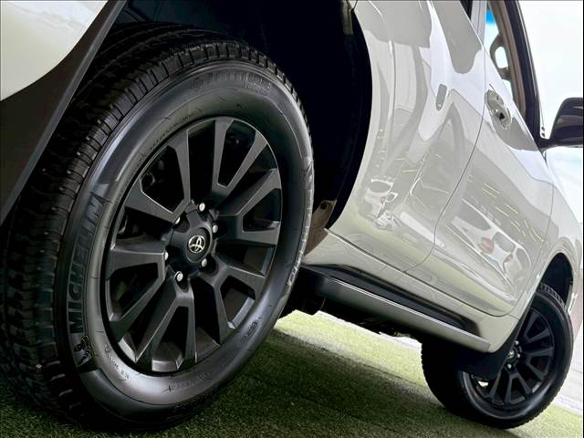 トヨタ ランドクルーザープラドの画像19