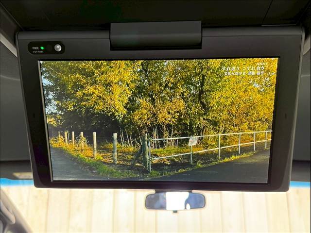 トヨタ アルファードの画像8