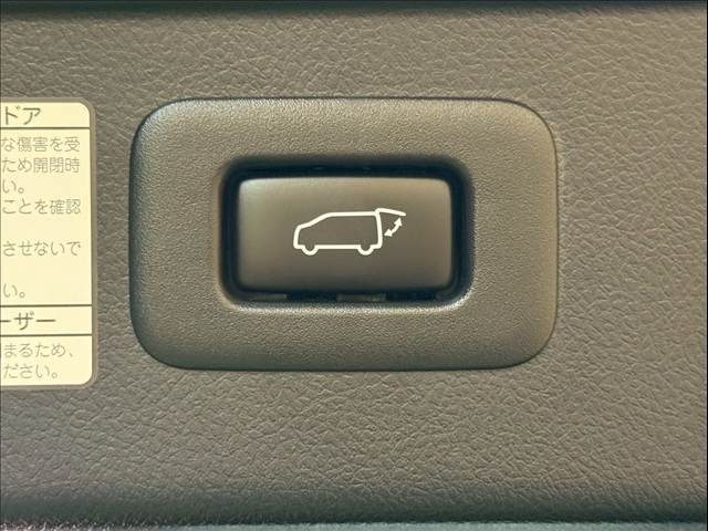 トヨタ アルファードの画像9