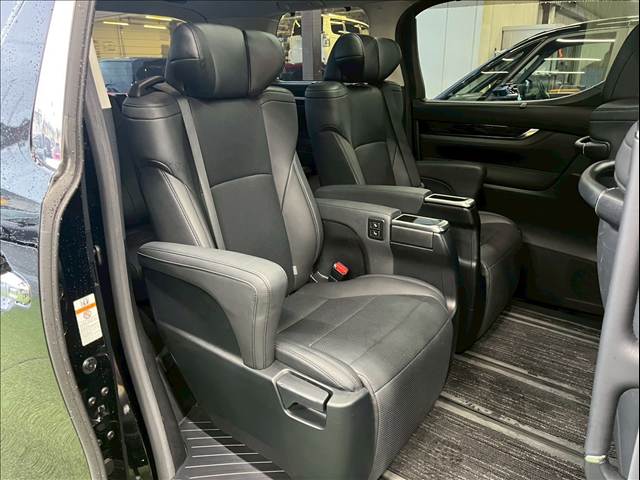 ヴェルファイアZ“G エディション” 内装他