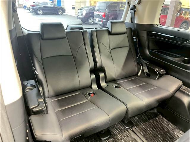 トヨタ ヴェルファイアの画像7