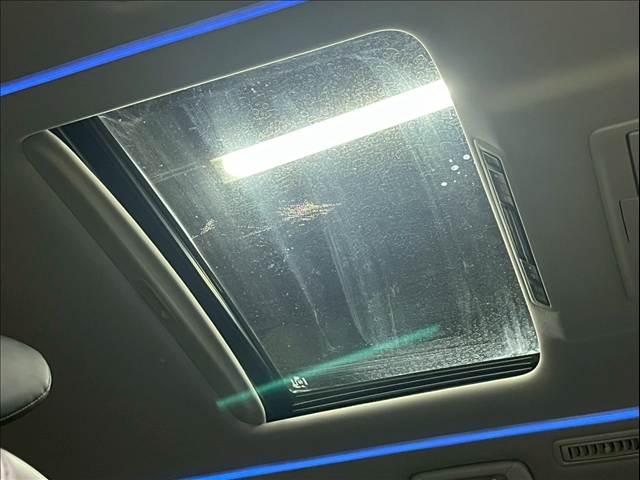 トヨタ ヴェルファイアの画像8