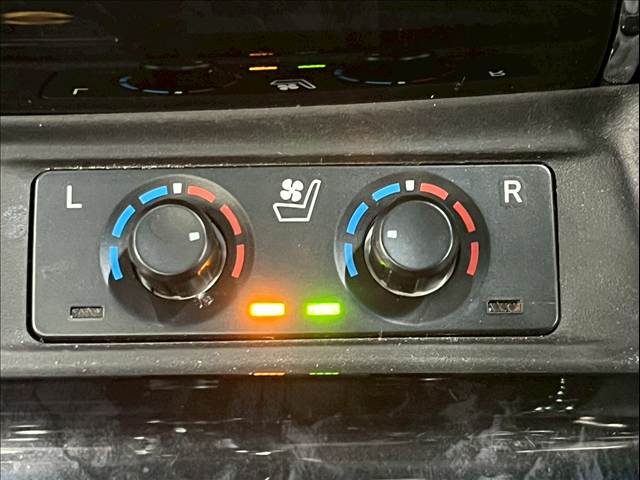 トヨタ ヴェルファイアの画像10