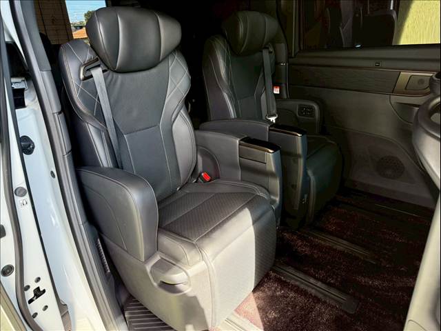 ヴェルファイアハイブリッドZ Premier 内装他