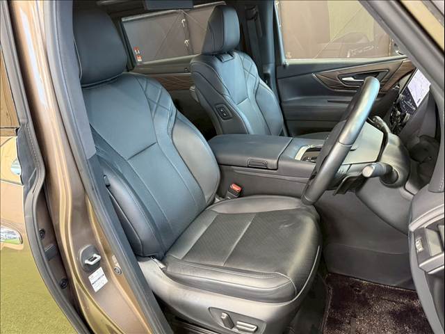 トヨタ アルファードハイブリッドの画像5