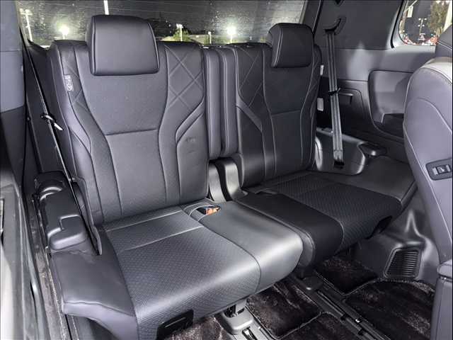 トヨタ アルファードハイブリッドの画像7